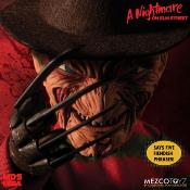 Nightmare On Elm Street figurine parlante Mega Scale Freddy Krueger 38 cm | MEZCO