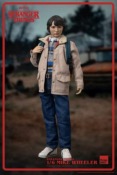 Stranger Things figurine 1/6 Mike Wheeler 24 cm I THREEZERO