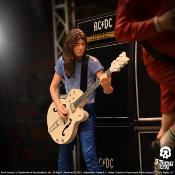 AC/DC statuette Rock Iconz Malcolm Young II 23 cm | KNUCKLEBONZ