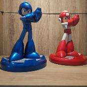 SDCC 2016 Exclusive  Red and blue Mega Man 25th Anniversary |Statue CAPCOM