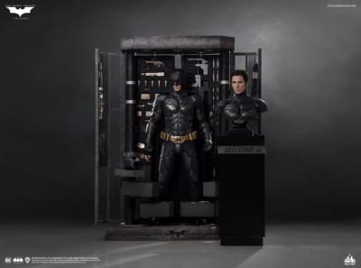 The Dark Knight statuette 1/1 Batman Ultimate Edition 207 cm | Queen Studios