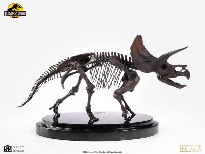 Jurassic Park statuette 1/24 Triceratops Fossil Skeleton Bronze 35 cm | ELITE CREATURE COLLECTIBLES