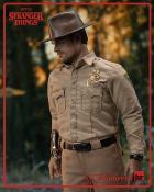 Stranger Things figurine 1/6 Jim Hopper (Season 1) 32 cm | Threezero