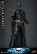 The Dark Knight figurines et diorama Movie Masterpiece 1/6 Batman Armory with Bruce Wayne (2.0) 30 cm | HOT TOYS