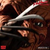 Nightmare On Elm Street figurine parlante Mega Scale Freddy Krueger 38 cm | MEZCO